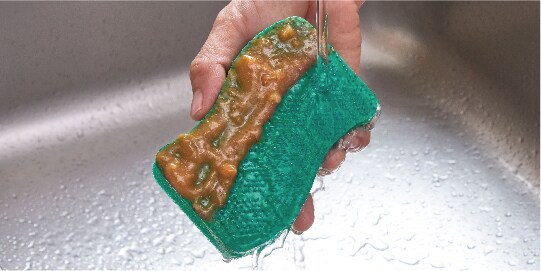 Scrub Dots Heavy Duty rinses cleanly

