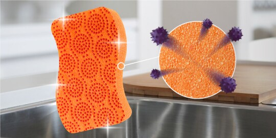 Antibacterial foam of Scrub Dots Non-Scratch sponge keeps germs and odour away